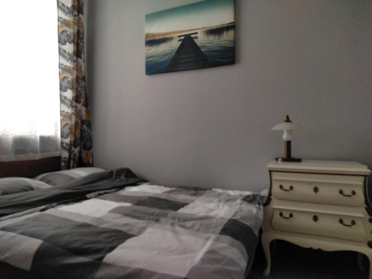 Sunny Bear Bed & Breakfast Jelenia Gora Bagian luar foto