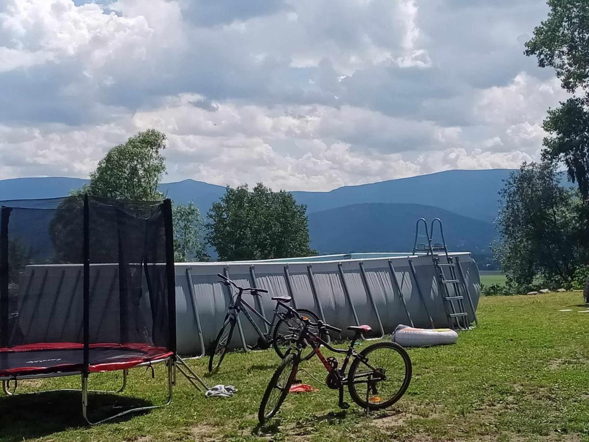 Sunny Bear Bed & Breakfast Jelenia Gora Bagian luar foto