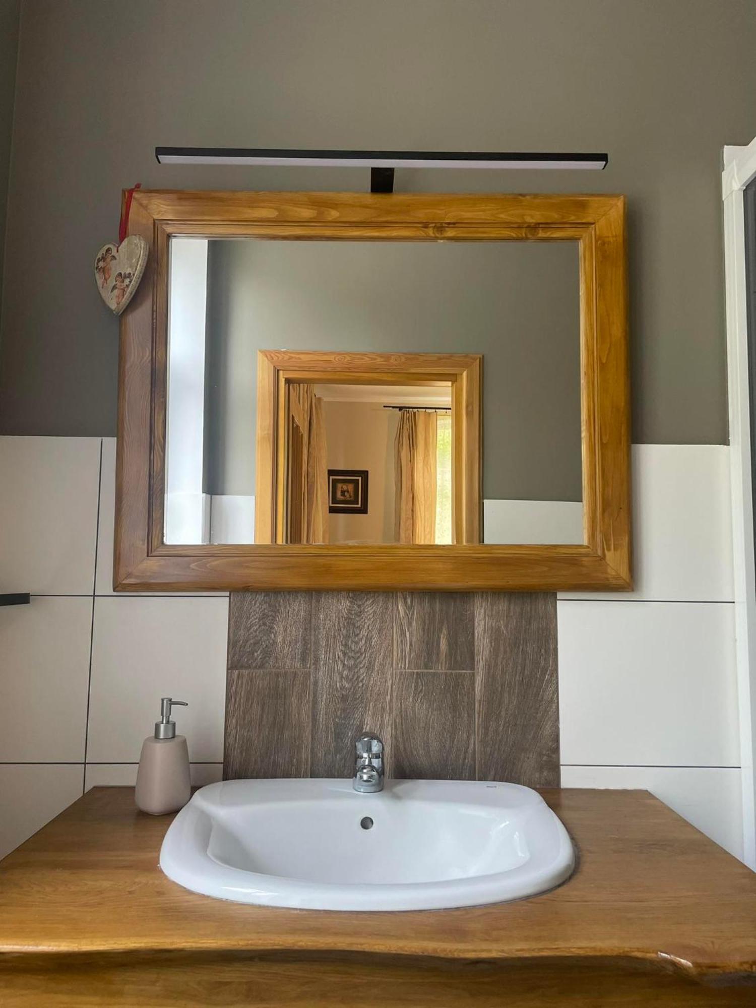 Sunny Bear Bed & Breakfast Jelenia Gora Bagian luar foto