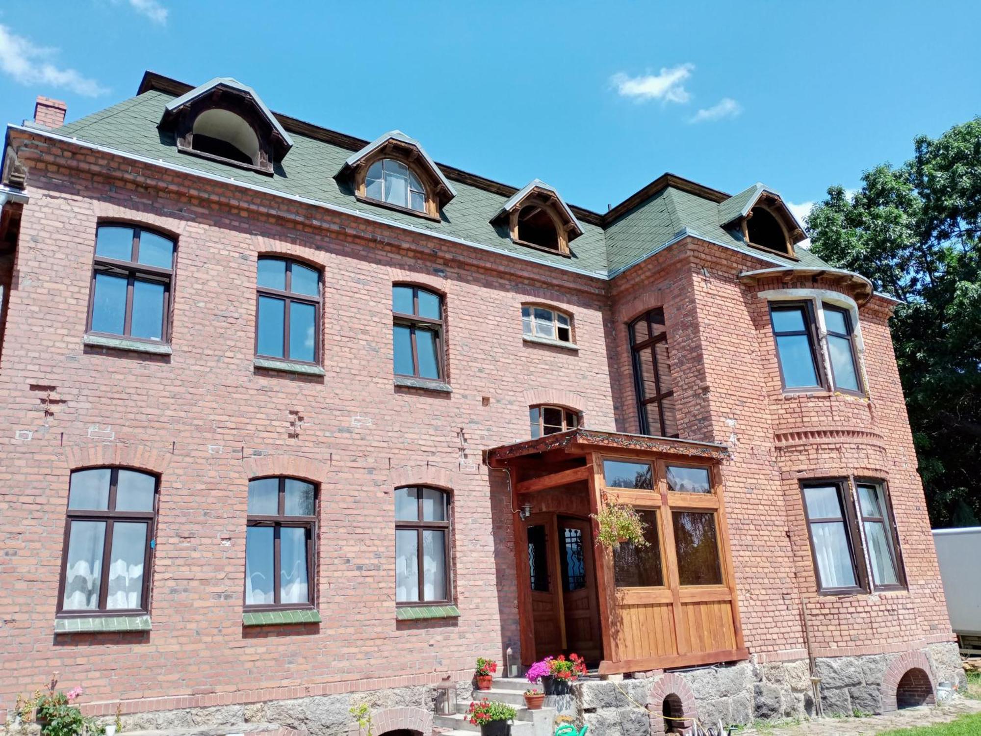 Sunny Bear Bed & Breakfast Jelenia Gora Bagian luar foto